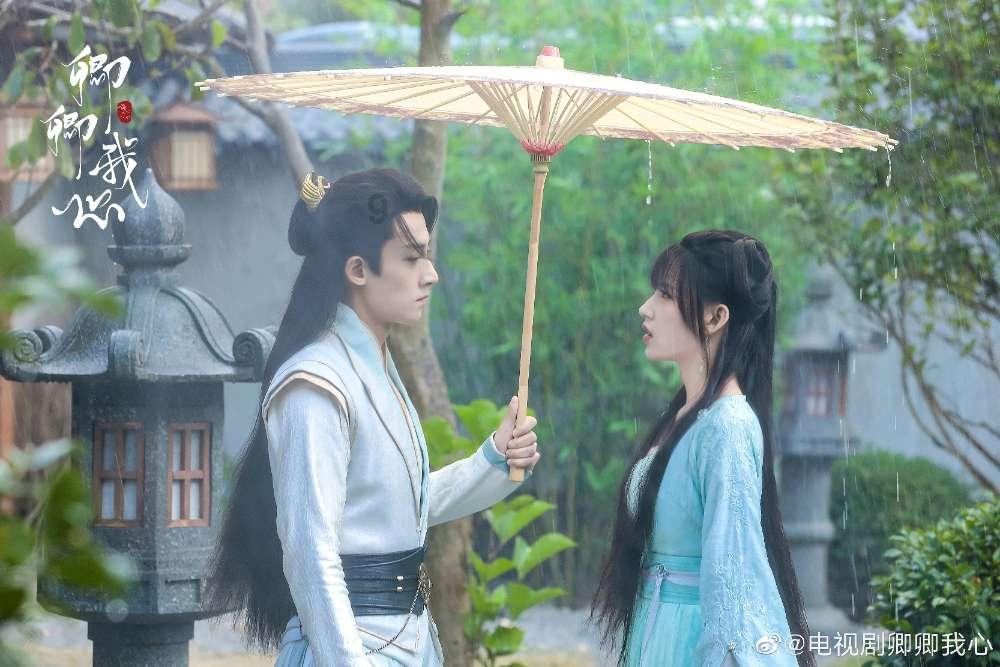 俄官方公布坠机现场视频 称侦测到了乌军发射的两枚导弹