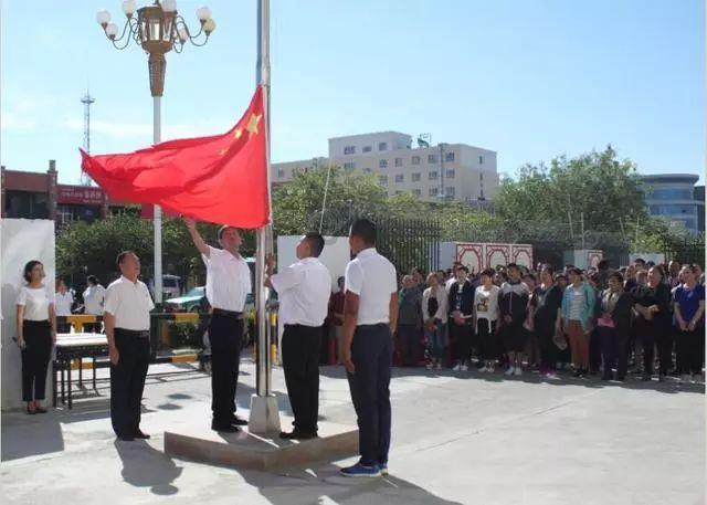 180的玻璃种是假的吗游戏画面